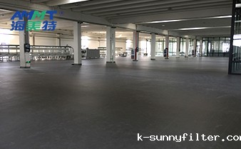 某电子设备车间防静电地坪